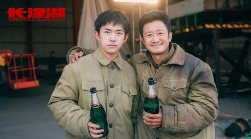 框架武器女孩电影：Kya Kya Ufufu na Wonderland,奇幻冒险，框架武器女孩的梦幻之旅